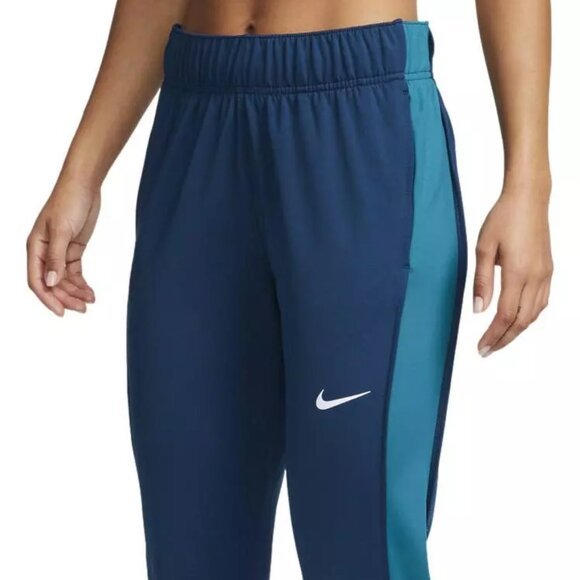 Nike Sportswear Therma-Fit Women's Running Joggers - Picture 12 of 14